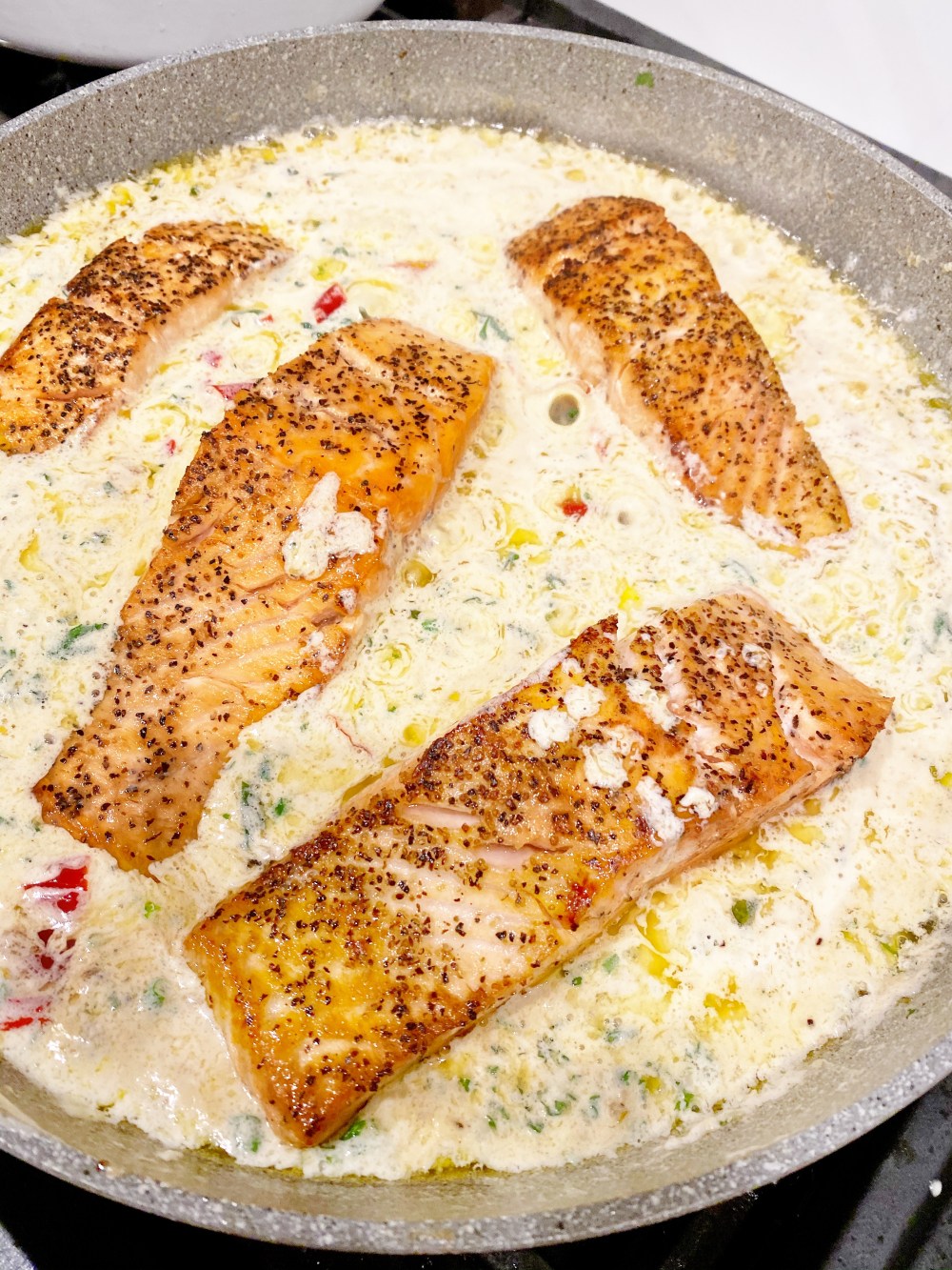 0A713D3E-BBB6-40FF-9357-D3B5877CCBC9